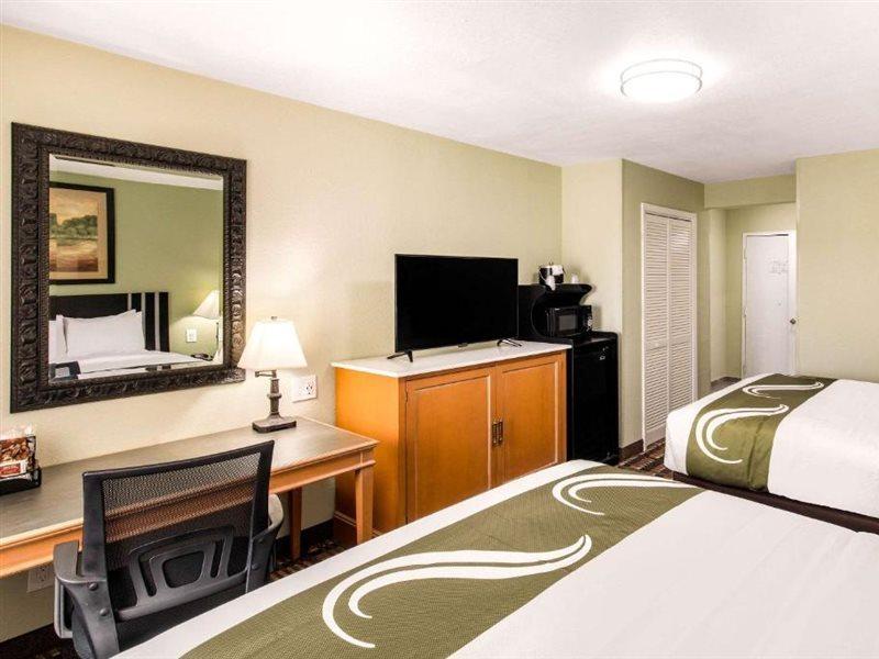 Quality Inn & Suites Plano East - Richardson Eksteriør bilde