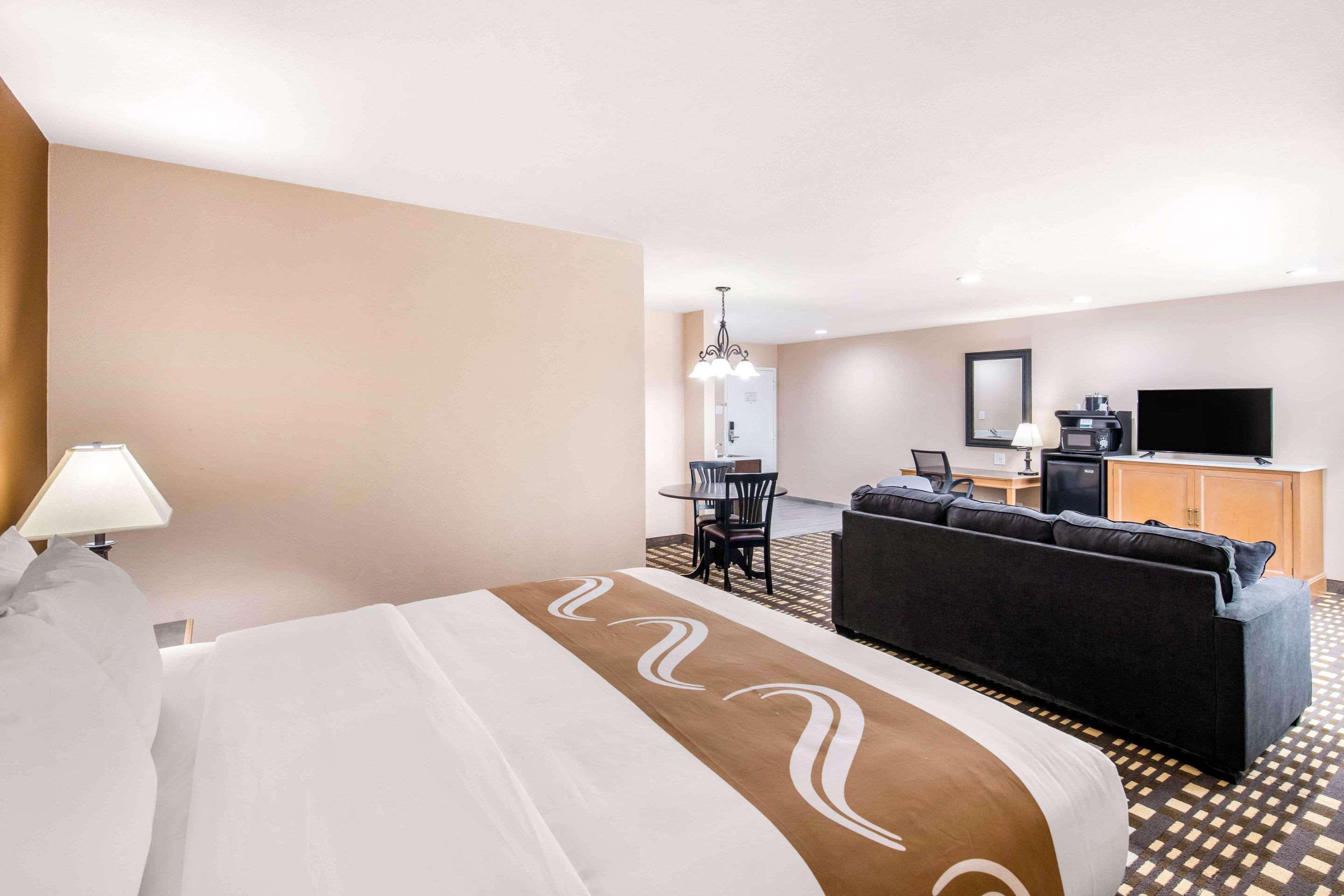 Quality Inn & Suites Plano East - Richardson Eksteriør bilde