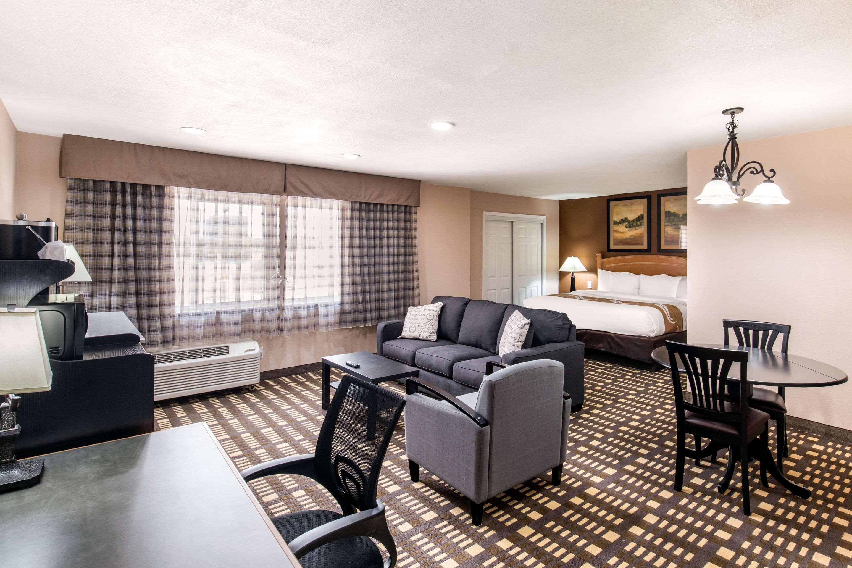 Quality Inn & Suites Plano East - Richardson Eksteriør bilde
