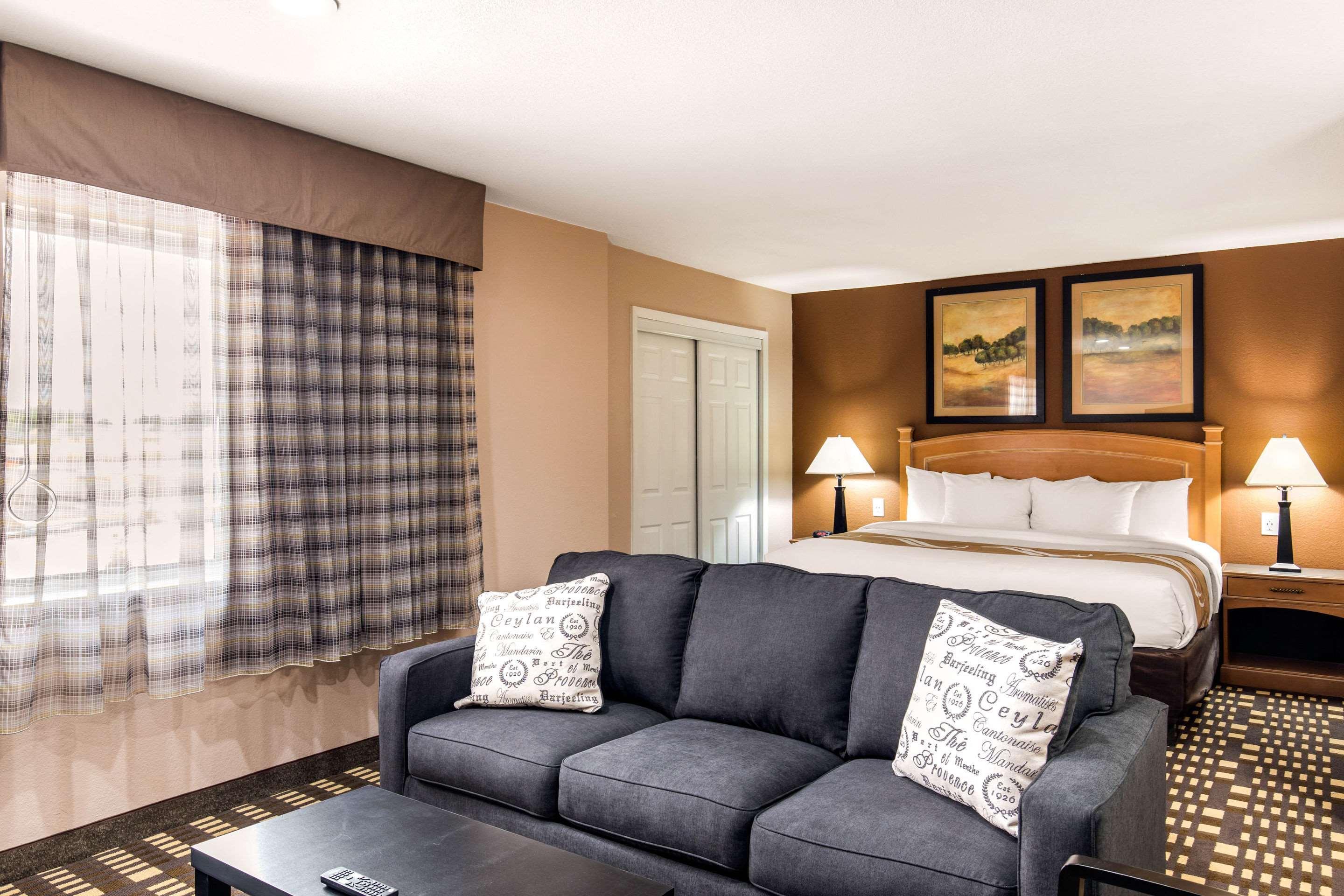 Quality Inn & Suites Plano East - Richardson Eksteriør bilde