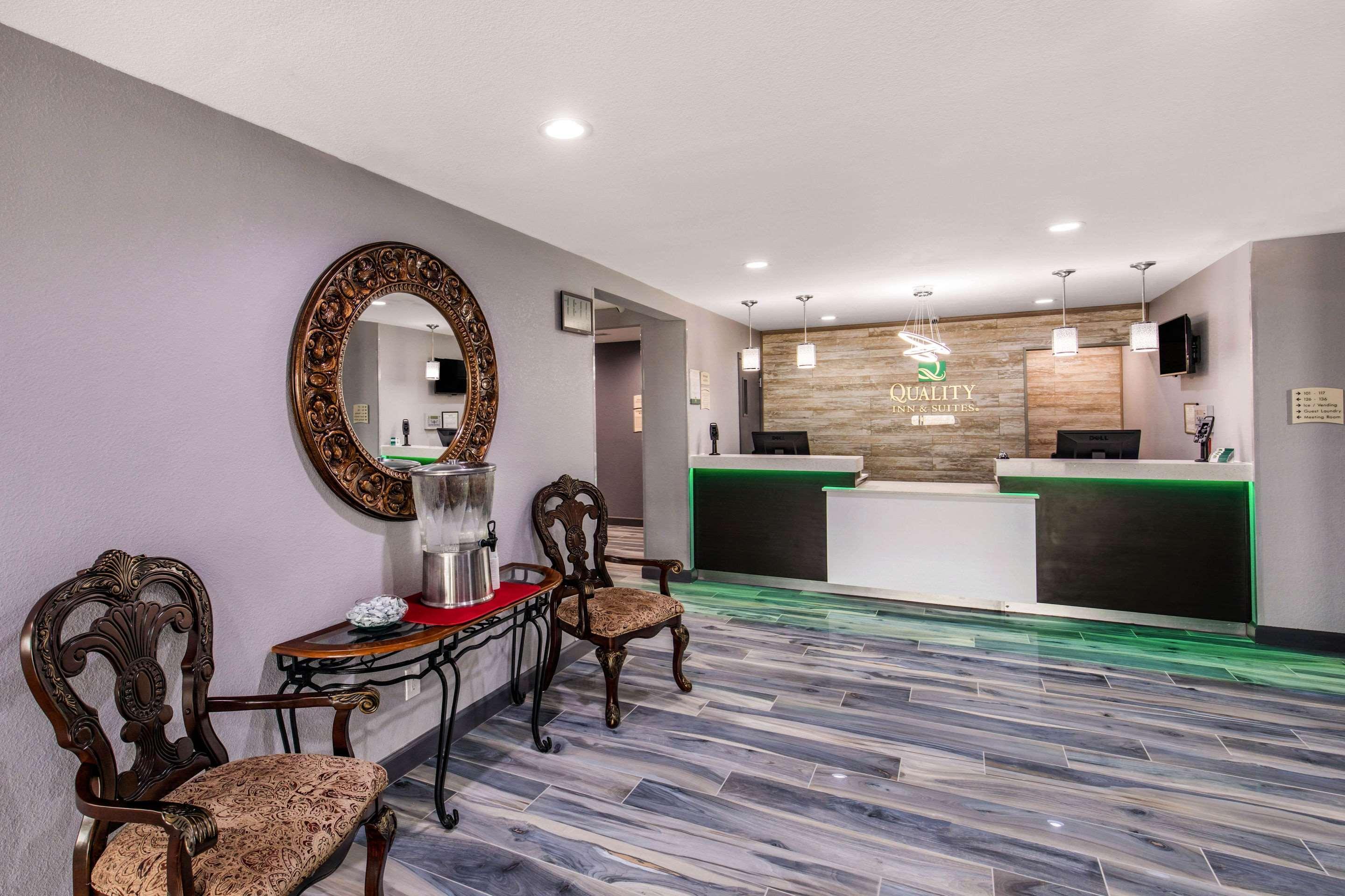 Quality Inn & Suites Plano East - Richardson Eksteriør bilde