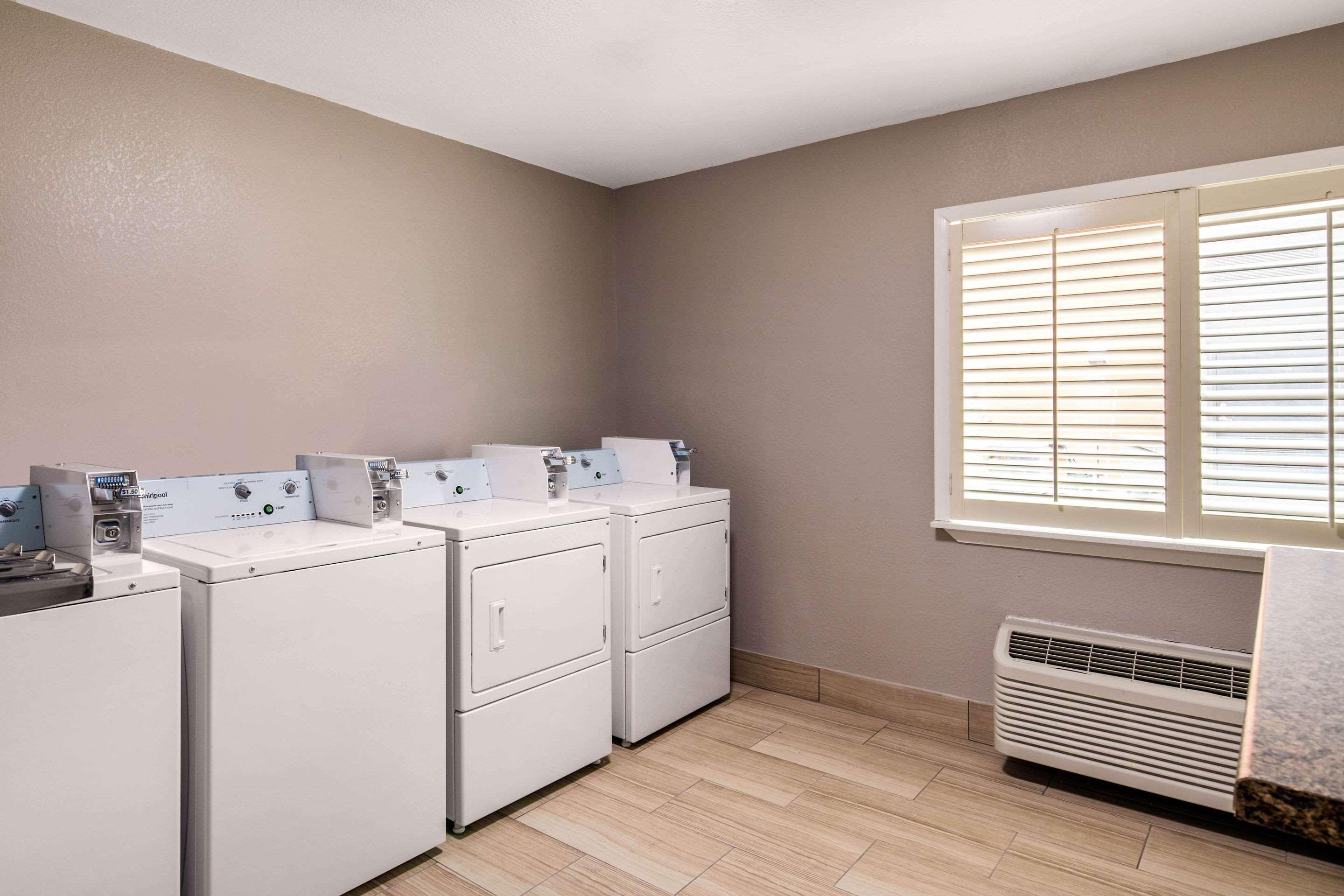 Quality Inn & Suites Plano East - Richardson Eksteriør bilde