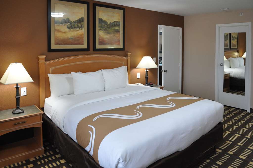 Quality Inn & Suites Plano East - Richardson Rom bilde