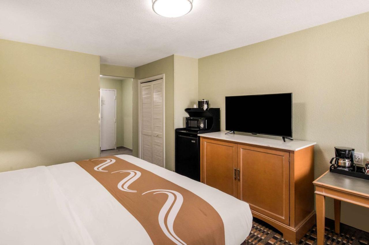 Quality Inn & Suites Plano East - Richardson Eksteriør bilde